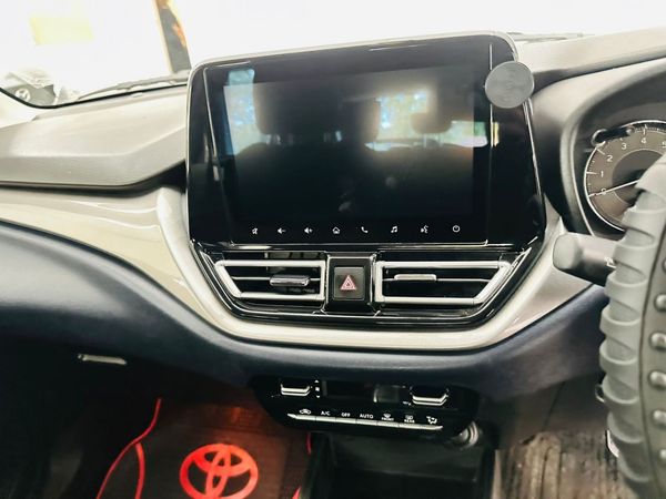 2022-Toyota-Starlet-15-XR-Auto image:8