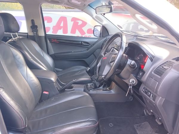 2019-Isuzu-KB-250-D-Teq-HO-X-Rider-Double-Cab image:4
