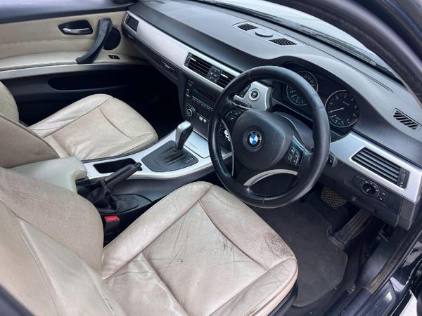 2009-BMW-3-Series-323i-Innovation-Auto image:14