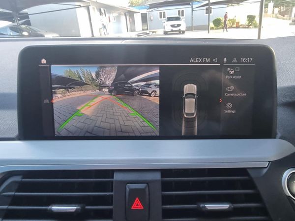 2021-BMW-X4-xDrive20d-M-Sport image:5