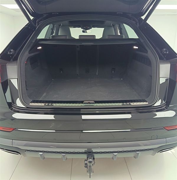 2026-Audi-Q8-45-TDI-quattro-Auto-Platinum-Edition image:10