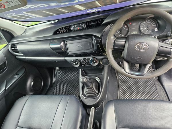 2020-Toyota-Hilux-24-GD-Single-Cab image:6