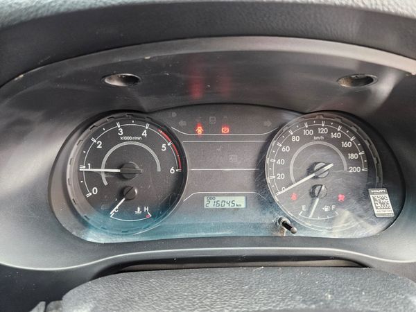 2020-Toyota-Hilux-24-GD-Single-Cab image:8