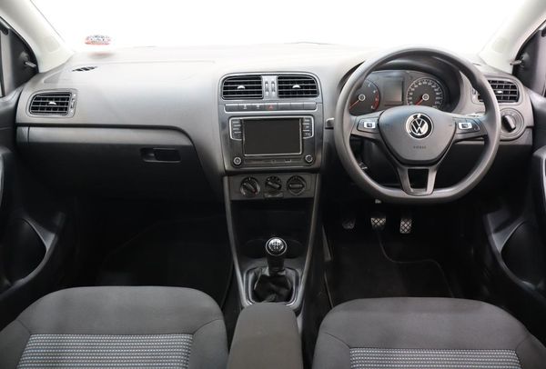 2024-Volkswagen-Polo-Vivo-14-Comfortline-5-dr image:12