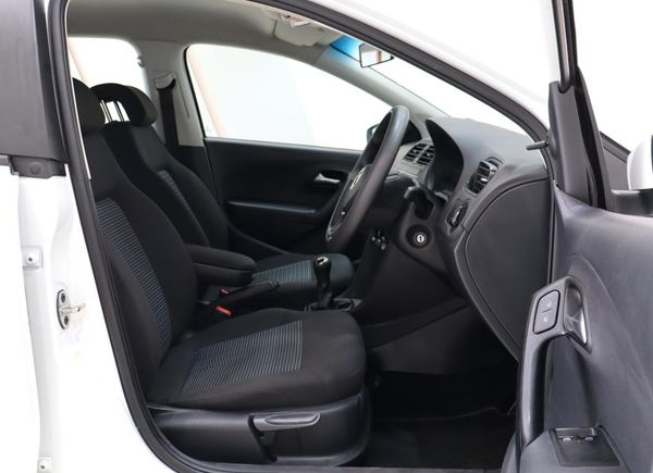 2024-Volkswagen-Polo-Vivo-14-Comfortline-5-dr image:15