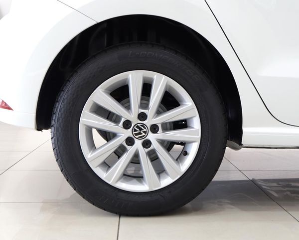 2024-Volkswagen-Polo-Vivo-14-Comfortline-5-dr image:6