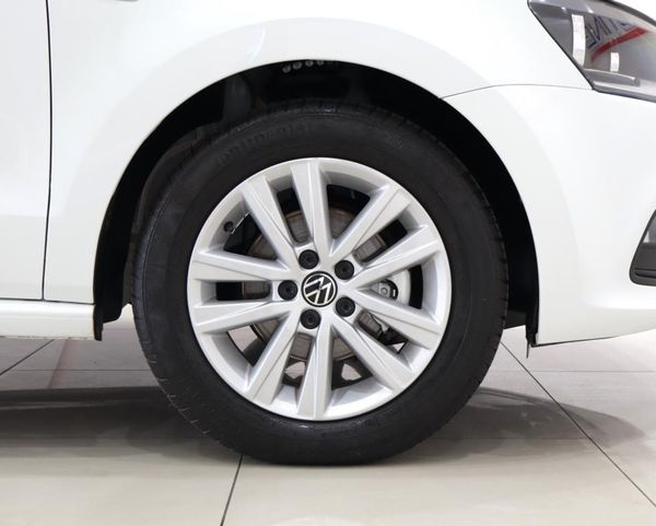 2024-Volkswagen-Polo-Vivo-14-Comfortline-5-dr image:7