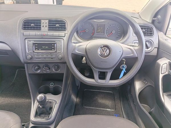 2018-Volkswagen-Polo-GP-14-Trendline image:10
