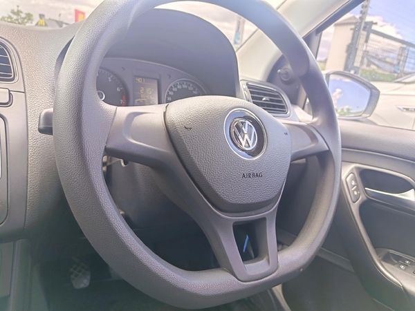 2018-Volkswagen-Polo-GP-14-Trendline image:12