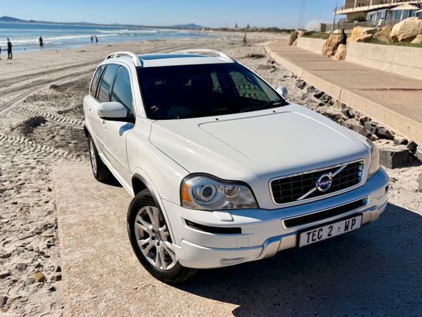 2013-Volvo-XC90-D5-Auto-AWD image:1