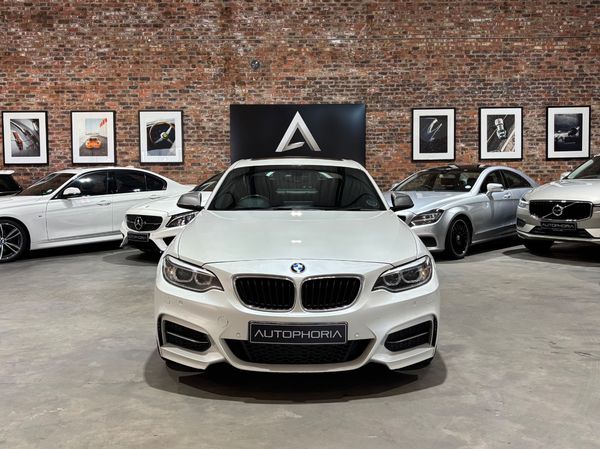 2018-BMW-2-Series-M240i-Coupe-Auto image:1