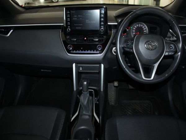 2021-Toyota-Corolla-Cross-18-XS image:4