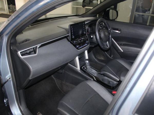 2021-Toyota-Corolla-Cross-18-XS image:5