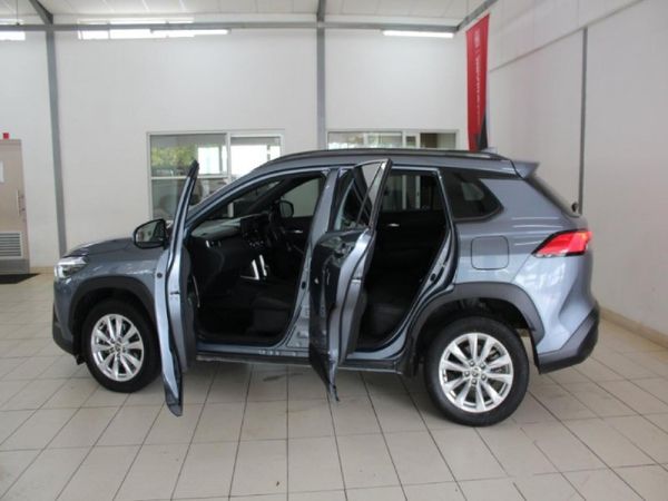 2021-Toyota-Corolla-Cross-18-XS image:6