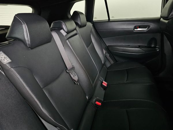 2024-Toyota-Corolla-Cross-18-XR image:9