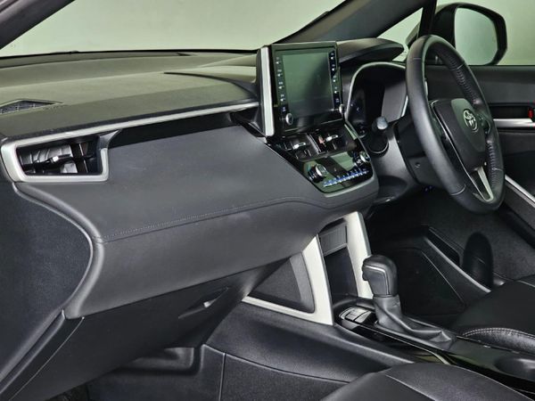 2024-Toyota-Corolla-Cross-18-XR image:11