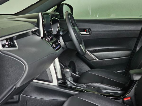 2024-Toyota-Corolla-Cross-18-XR image:15