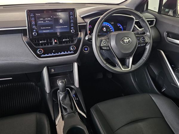 2024-Toyota-Corolla-Cross-18-XR image:16