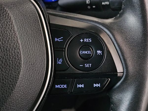 2024-Toyota-Corolla-Cross-18-XR image:20