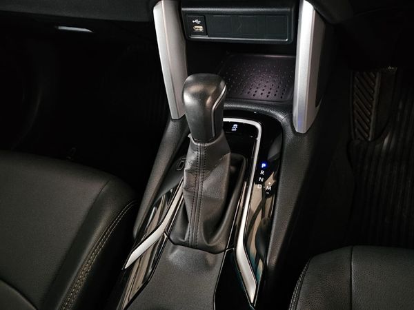 2024-Toyota-Corolla-Cross-18-XR image:22