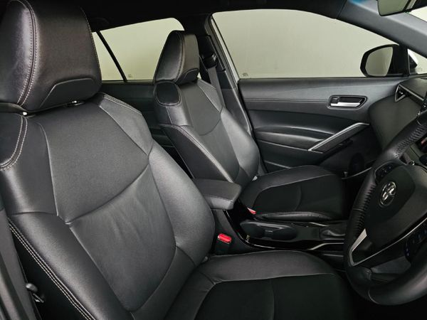 2024-Toyota-Corolla-Cross-18-XR image:5