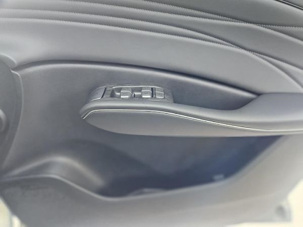 2026-Omoda-C7-15T-SHS-DHT-Phev image:13