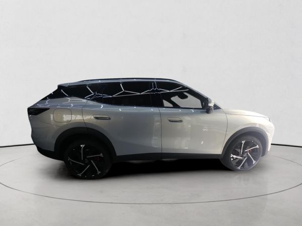 2026-Omoda-C7-15T-SHS-DHT-Phev image:2