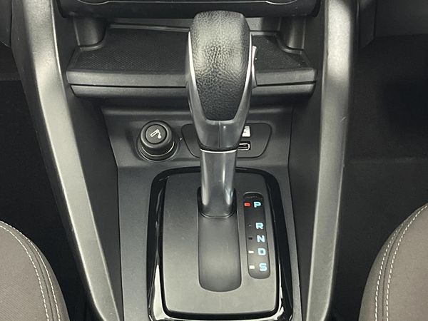 2016-Ford-Figo-15-Titanium-Auto image:7