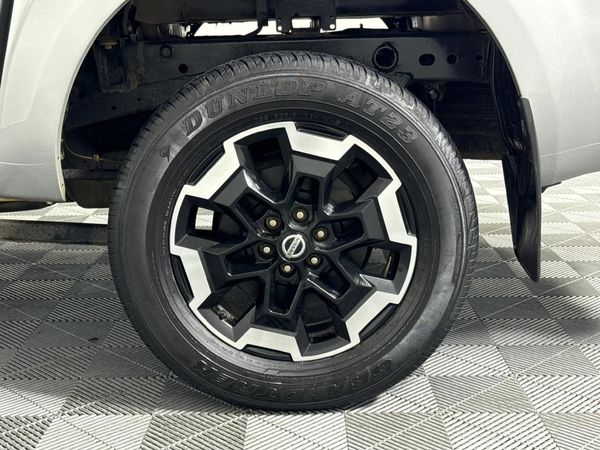 2022-Nissan-Navara-25-DDTi-LE-Plus-4X4-Auto-Double-Cab image:6