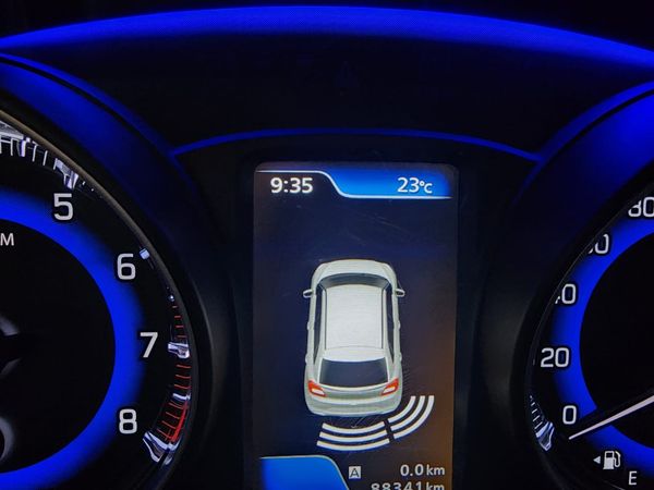 2019-Suzuki-Baleno-14-GLX image:10