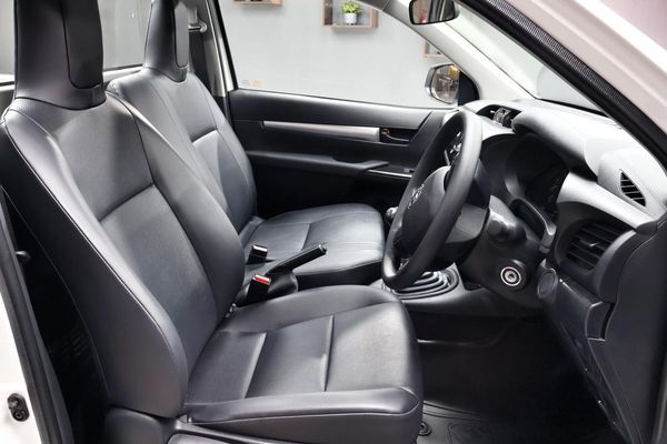 2026-Toyota-Hilux-24-GD-6-Raised-Body-Raider-Single-Cab image:11