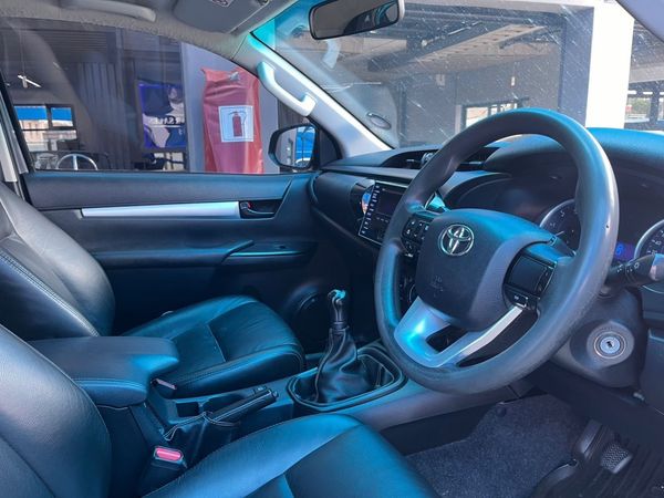 2017-Toyota-Hilux-24-GD-6-SRX-4x4-Single-Cab image:10