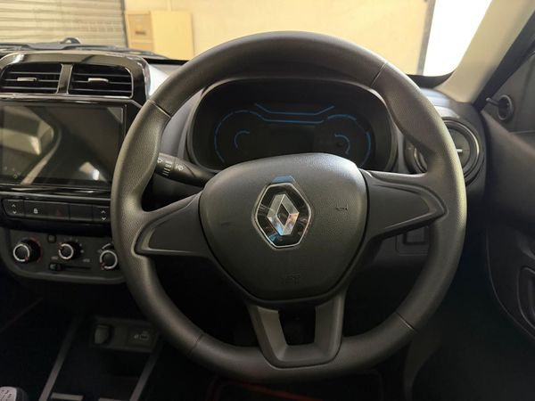 2026-Renault-Kwid-10-Expression image:11