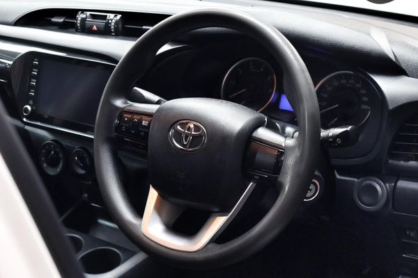 2019-Toyota-Hilux-24-GD-6-Raised-Body-SRX-Auto-Double-Cab image:10