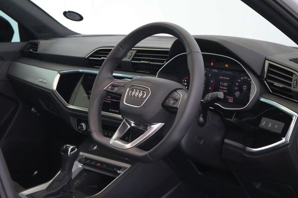 2026-Audi-Q3-Sportback-Black-Edition-35-TFSI image:18