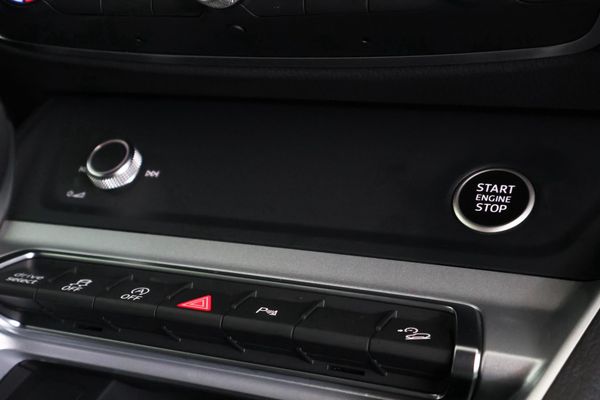 2026-Audi-Q3-Sportback-Black-Edition-35-TFSI image:21