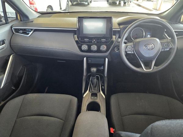 2026-Toyota-Corolla-Cross-18-XI image:5