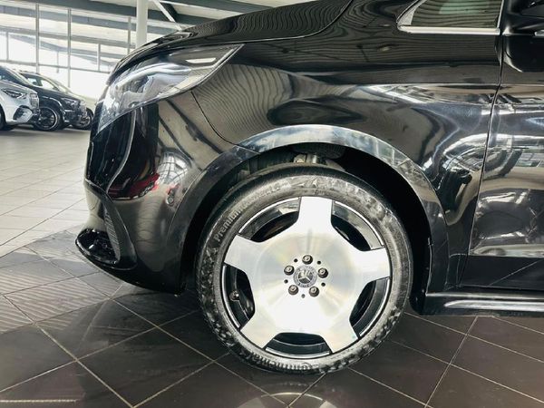 2025-Mercedes-Benz-V-Class-V300d-Exclusive image:14