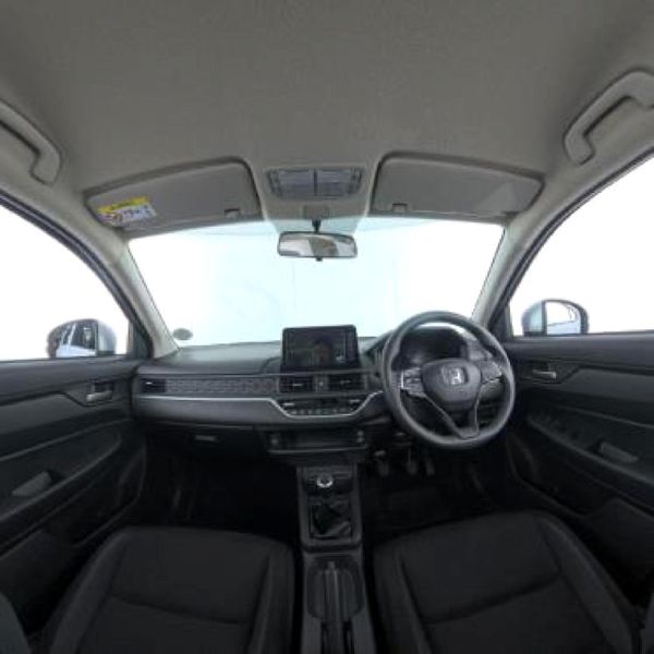 2025-Honda-Amaze-12-Trend image:10
