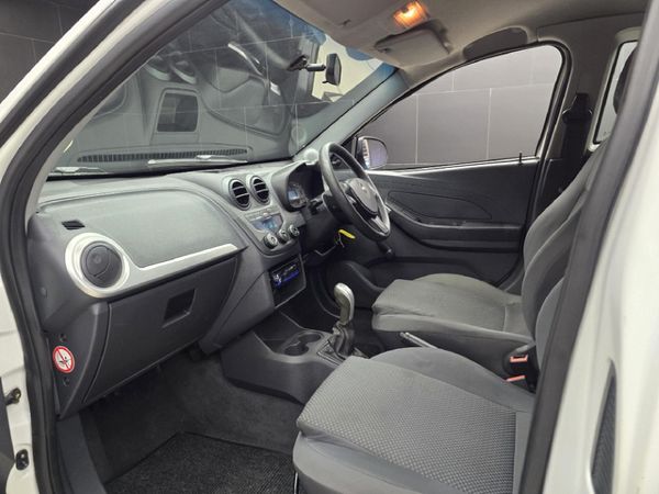 2015-Chevrolet-Utility-14-AC image:13