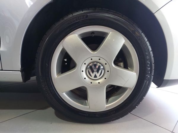 2007-Volkswagen-Polo-16-Trendline image:11