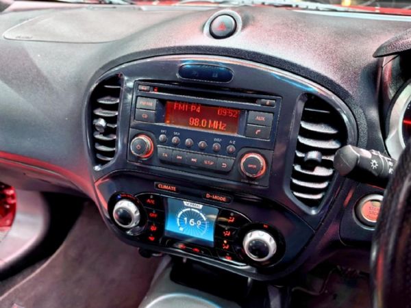 2013-Nissan-Juke-16-Acenta image:15