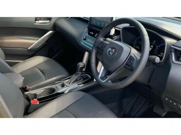 2026-Toyota-Corolla-Cross-18-XR-Hybrid image:14