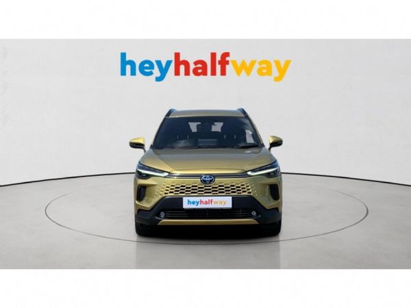 2026-Toyota-Corolla-Cross-18-XR-Hybrid image:2