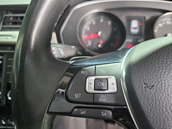 2017-Volkswagen-Passat-20-TSI-Executive-Auto image:15