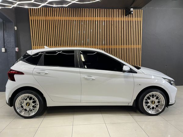 2024-Hyundai-i20-12-Motion image:4