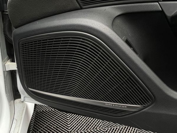 2022-Audi-RS5-Sportback-quattro image:14
