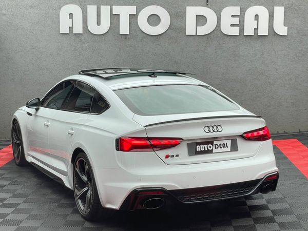 2022-Audi-RS5-Sportback-quattro image:4