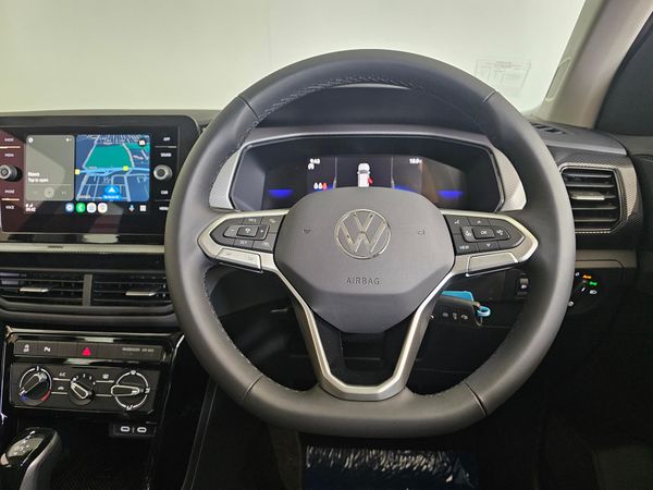 2026-Volkswagen-T-Cross-10-TSI-Life-Auto image:4
