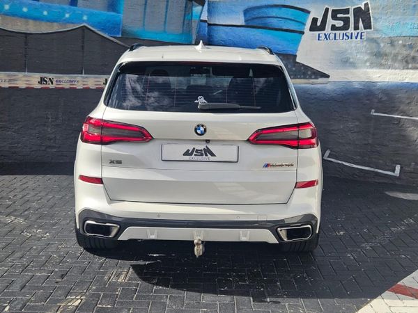 2019-BMW-X5-M50d image:3